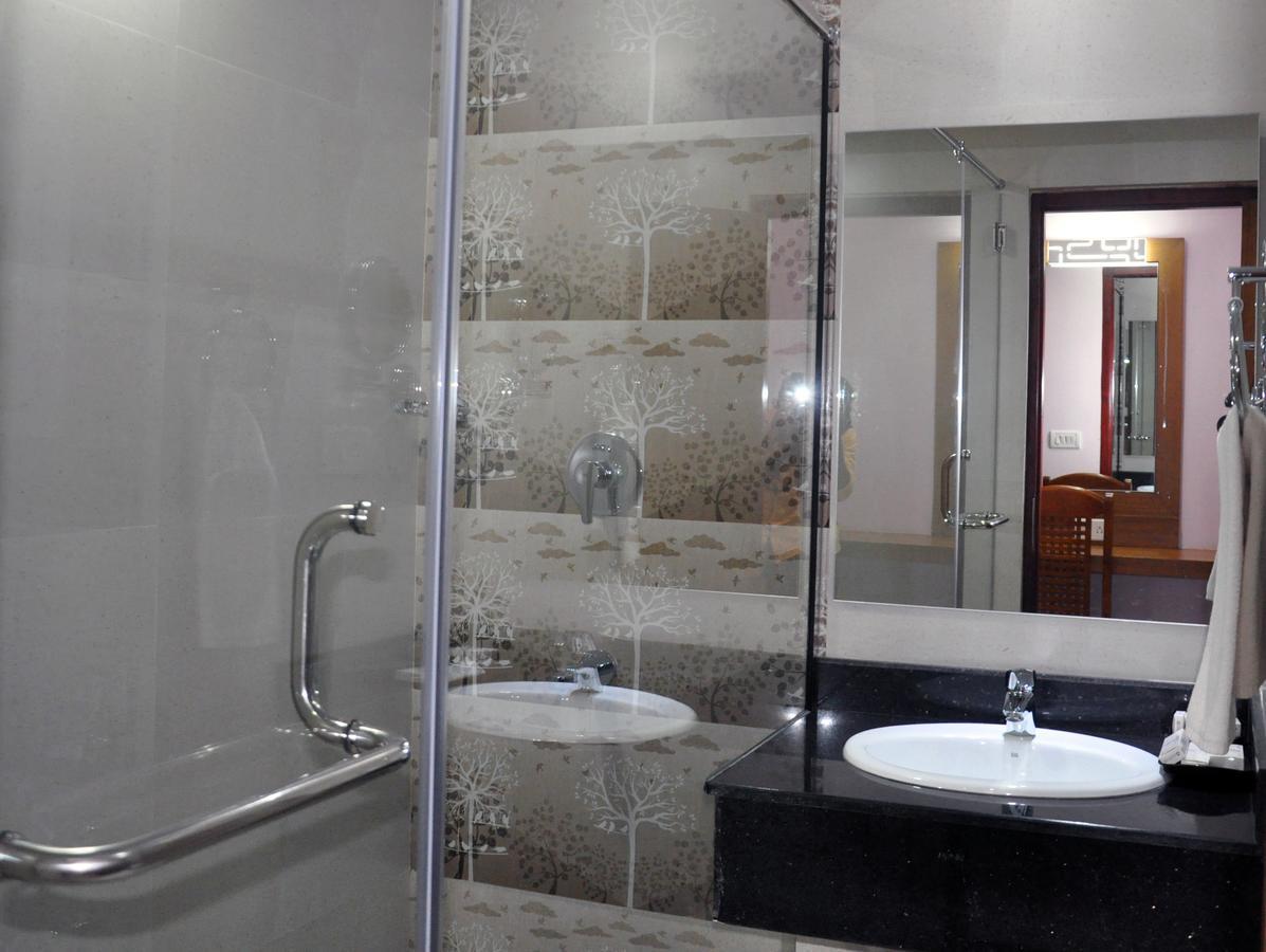 Jyothis Residency Hotel Kolluru Luaran gambar