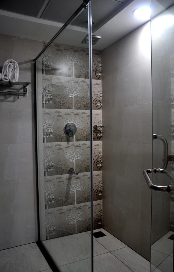 Jyothis Residency Hotel Kolluru Luaran gambar